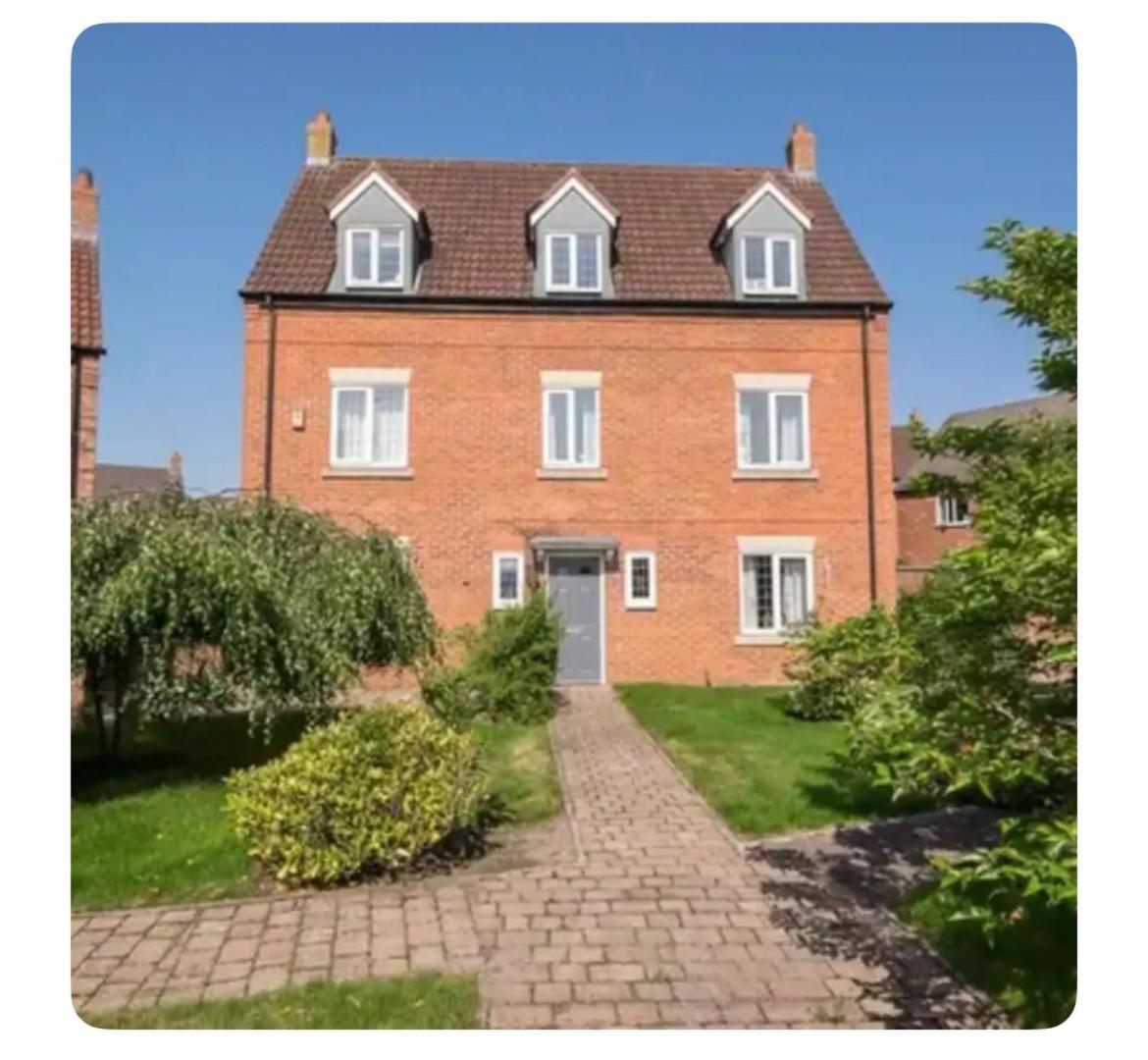 Pennymoor Apartment Middlewich Bagian luar foto
